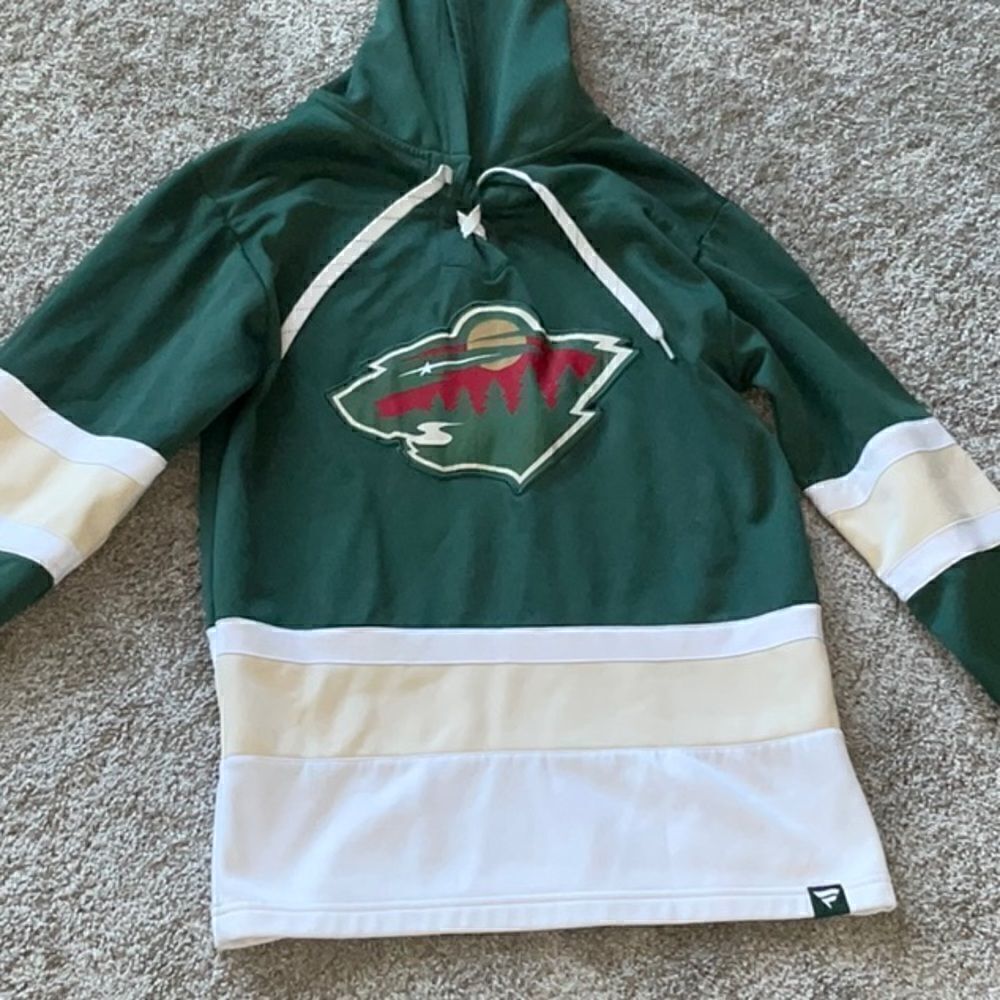 Fanaticsย Minnesotaย Hoodieโ
โ